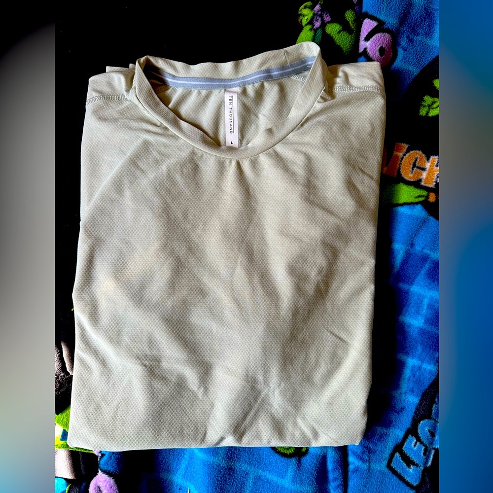 Ten thousand versatile shirt in cream/tan color size large